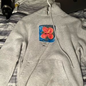 Women’s stussy grey sweater